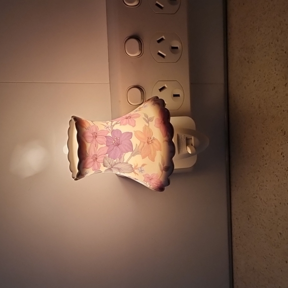 Ceramic Lamp Night Light-Plug In-New - Picture 3 of 5